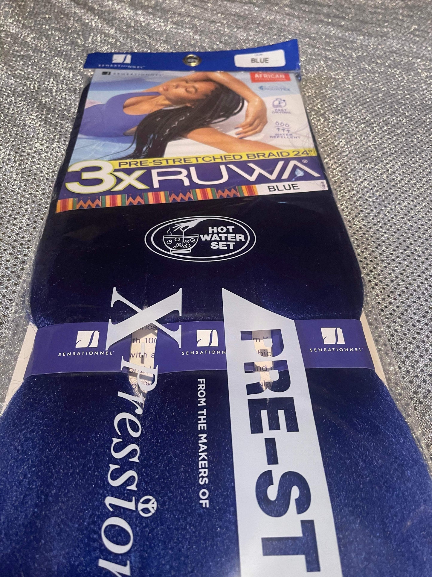 RuWa by XPRESSION Pre-Stretched Braiding Hair